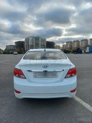 Hyundai Accent 2016, 174,000 km - 1.4 л - Sumqayıt