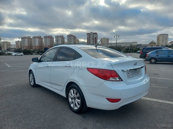 Hyundai Accent 2016, 174,000 km - 1.4 л - Sumqayıt