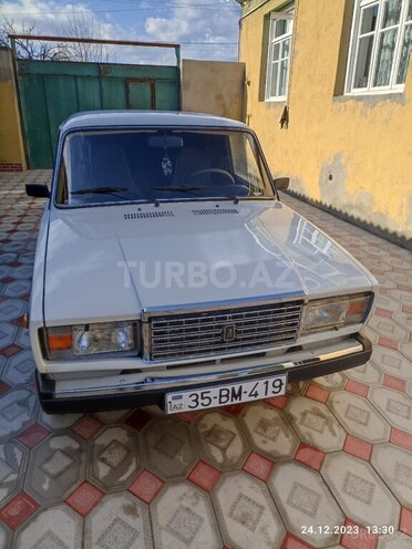 LADA (VAZ) 2107 2006, 335,600 km - 1.6 l - Qazax