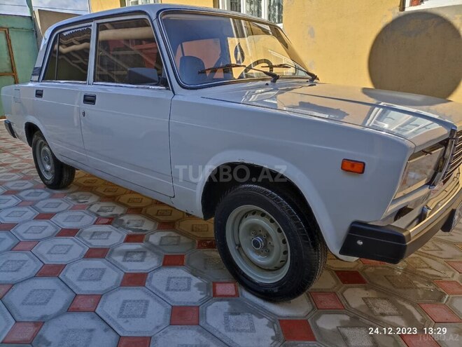 LADA (VAZ) 2107 2006, 335,600 km - 1.6 l - Qazax