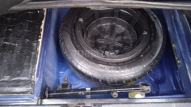 Mercedes E 230 1997, 421,000 km - 2.3 l - Bakı
