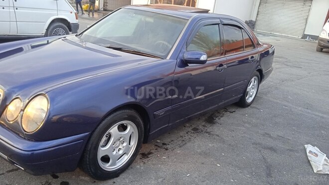 Mercedes E 230 1997, 421,000 km - 2.3 l - Bakı