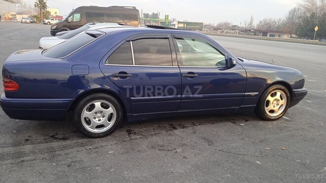 Mercedes E 230 1997, 421,000 km - 2.3 l - Bakı