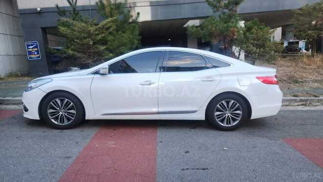 Hyundai Grandeur 2015, 128,430 km - 2.2 л - Bakı