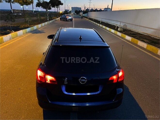Opel Astra 2011, 260,000 km - 1.7 l - Bakı