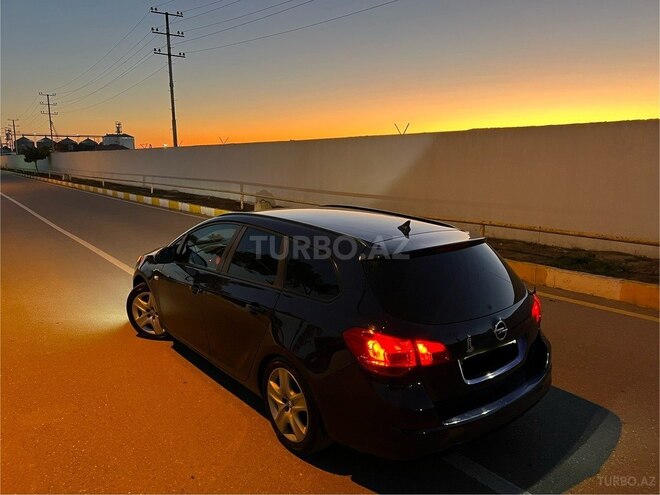 Opel Astra 2011, 260,000 km - 1.7 l - Bakı