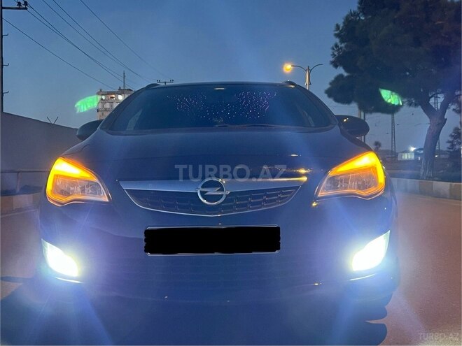 Opel Astra 2011, 260,000 km - 1.7 l - Bakı