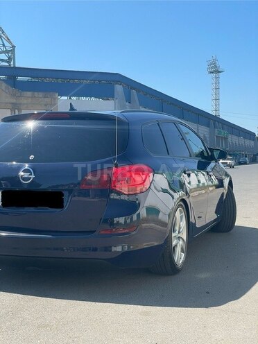 Opel Astra 2011, 260,000 km - 1.7 l - Bakı