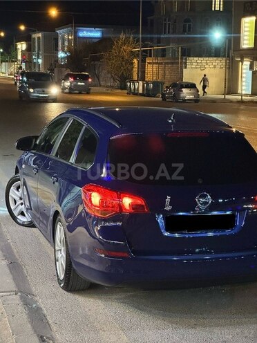 Opel Astra 2011, 260,000 km - 1.7 l - Bakı
