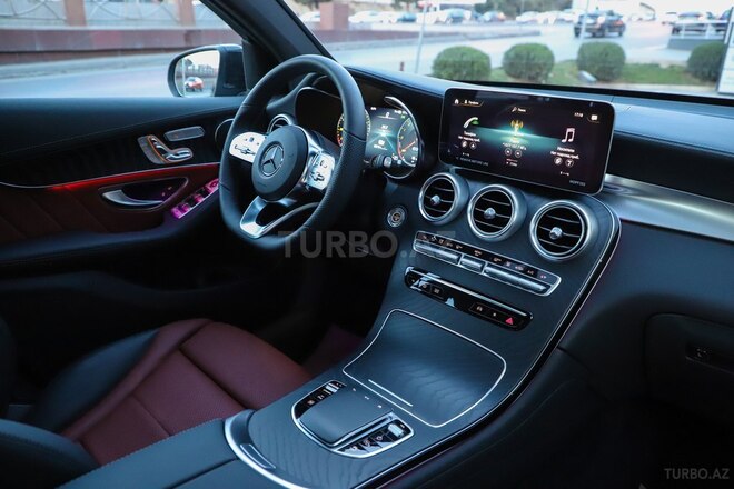 Mercedes GLC 300 e 4MATIC+ Coupe