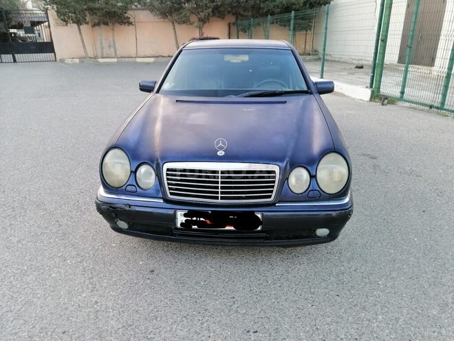 Mercedes E 200 1995, 200,000 km - 2.0 л - Bakı