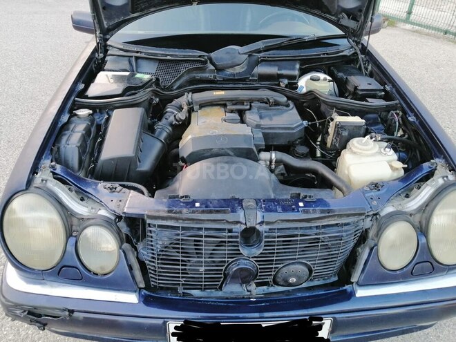 Mercedes E 200 1995, 200,000 km - 2.0 л - Bakı