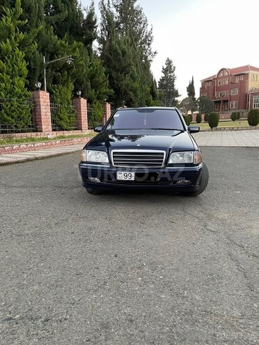 Mercedes C 200 2000, 268,500 km - 2.0 л - Cəlilabad