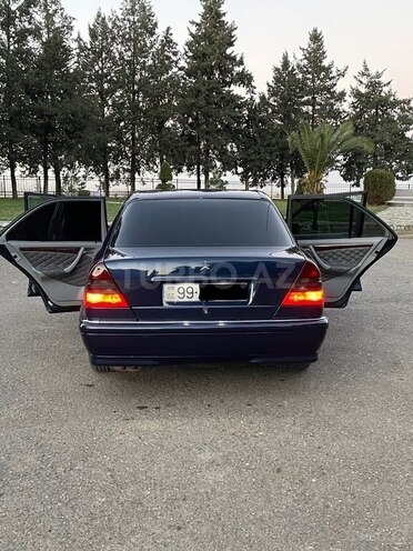 Mercedes C 200 2000, 268,500 km - 2.0 л - Cəlilabad