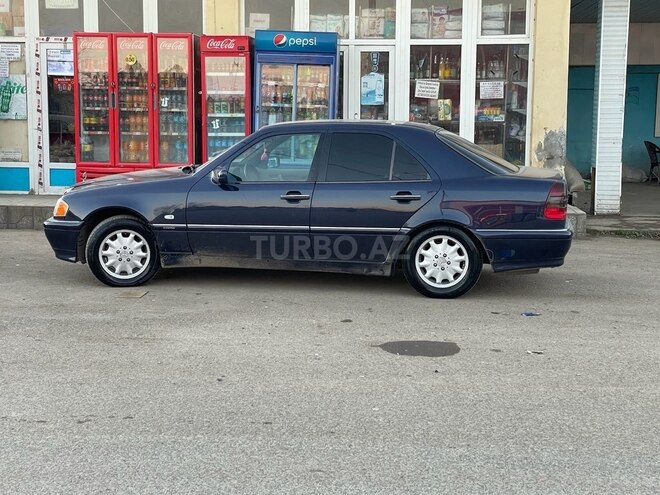 Mercedes C 200 2000, 268,500 km - 2.0 л - Cəlilabad