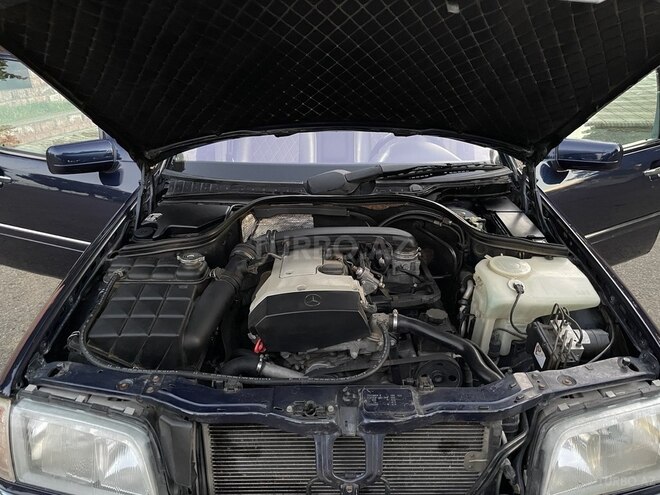 Mercedes C 200 2000, 268,500 km - 2.0 л - Cəlilabad