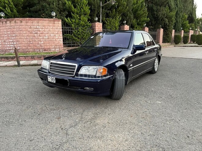 Mercedes C 200 2000, 268,500 km - 2.0 л - Cəlilabad