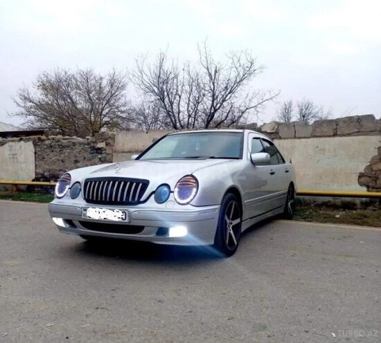 Mercedes E 300 1999, 350,000 km - 3.0 l - Şəki