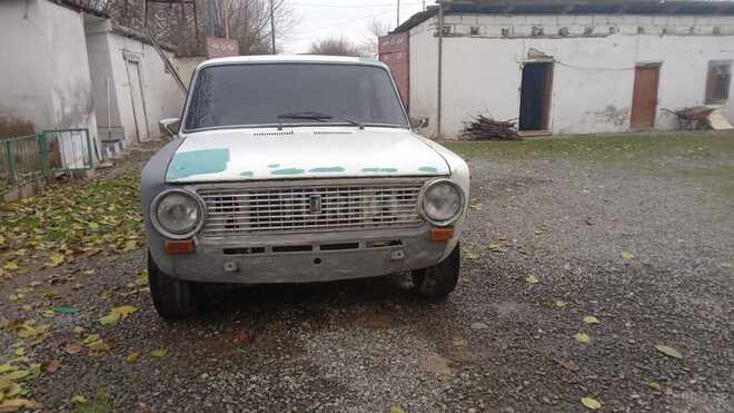 LADA (VAZ) 21011 1977, 58,635 km - 1.3 л - Salyan