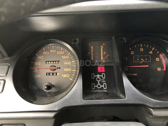 Mitsubishi Pajero 1997, 280,500 km - 2.8 l - Bakı
