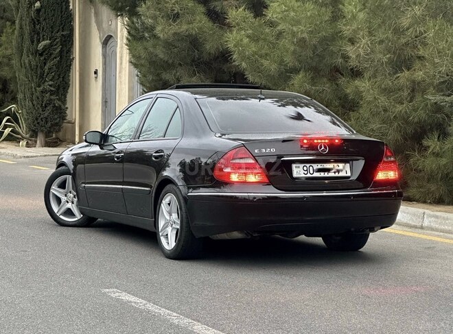 Mercedes E 320 2002, 248,000 km - 3.2 l - Bakı