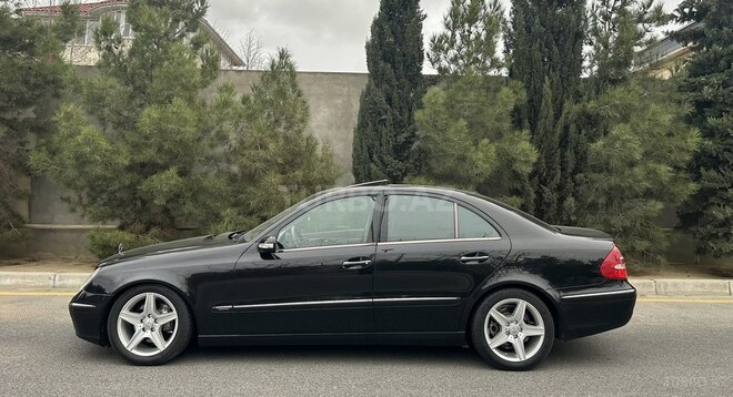 Mercedes E 320 2002, 248,000 km - 3.2 l - Bakı
