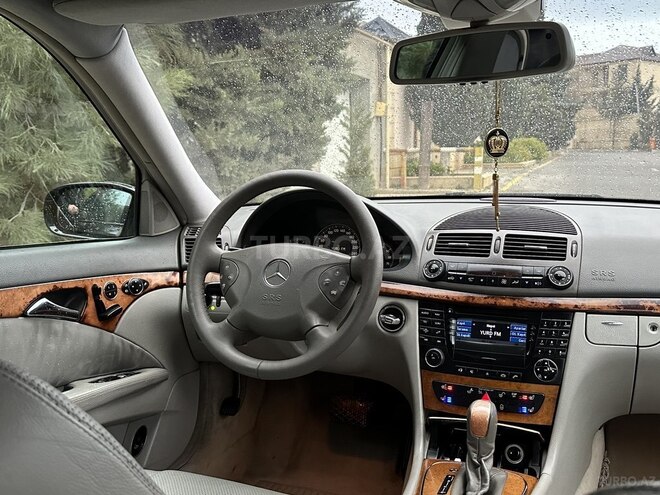 Mercedes E 320 2002, 248,000 km - 3.2 l - Bakı