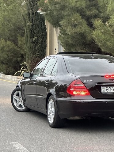 Mercedes E 320 2002, 248,000 km - 3.2 l - Bakı