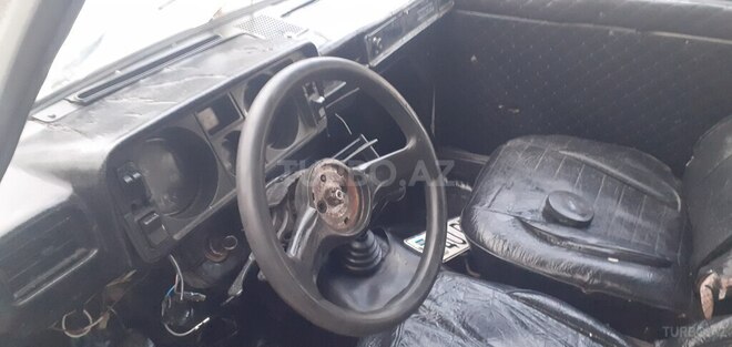 LADA (VAZ) 2105 1983, 11,200 km - 1.5 l - Xudat