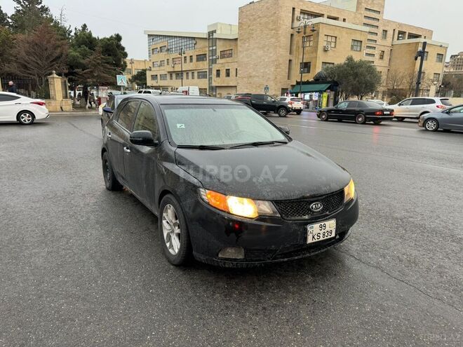 Kia Cerato 2011, 242,000 km - 2.0 l - Bakı
