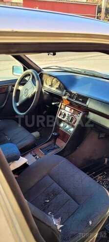 Mercedes E 200 1995, 600,000 km - 2.0 l - Bakı