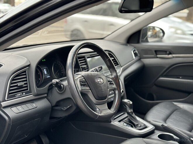 Hyundai Elantra 2016, 142,000 km - 1.6 л - Bakı