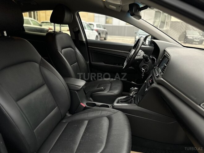 Hyundai Elantra 2016, 142,000 km - 1.6 л - Bakı
