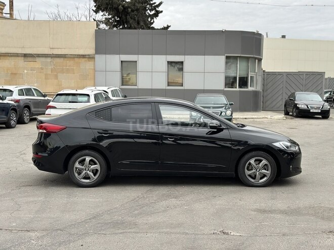 Hyundai Elantra 2016, 142,000 km - 1.6 л - Bakı