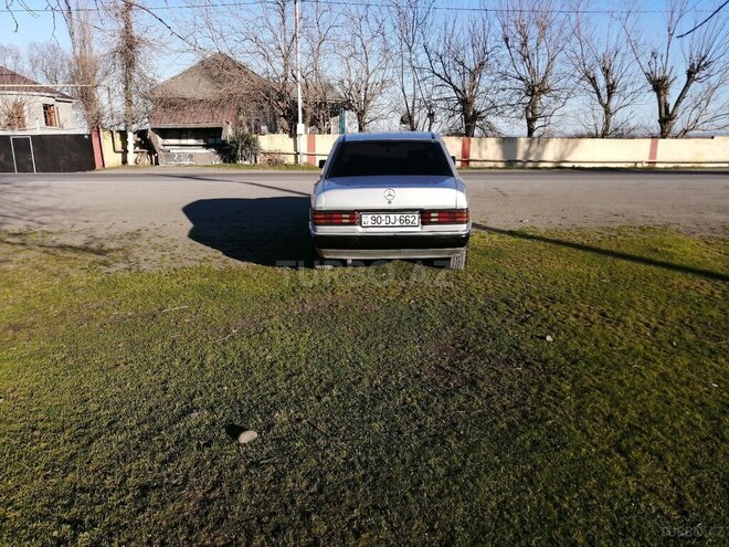 Mercedes 190 1992, 287,000 km - 1.8 л - Lənkəran
