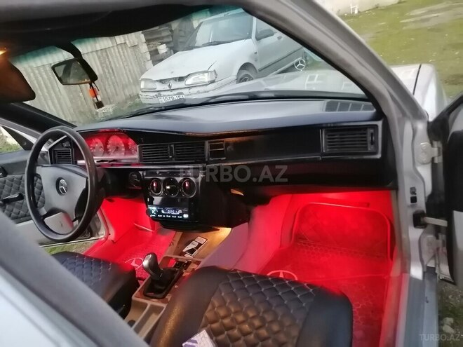 Mercedes 190 1992, 287,000 km - 1.8 л - Lənkəran