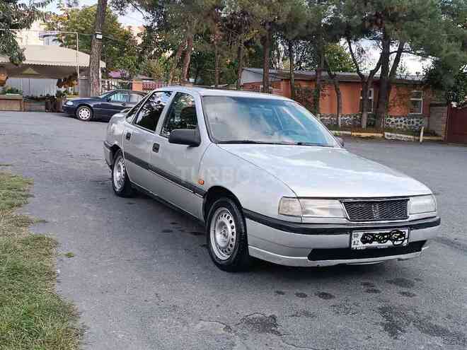 Opel Vectra 1993, 434,000 km - 2.0 l - Zaqatala