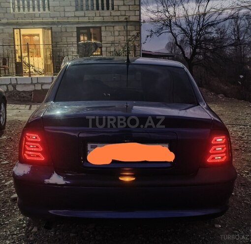 Opel Vectra 1997, 307,179 km - 2.0 l - Qazax