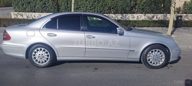 Mercedes E 270 2002, 456,812 km - 2.7 l - Bakı