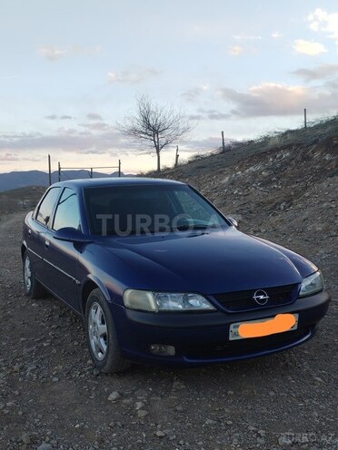 Opel Vectra 1997, 307,179 km - 2.0 l - Qazax