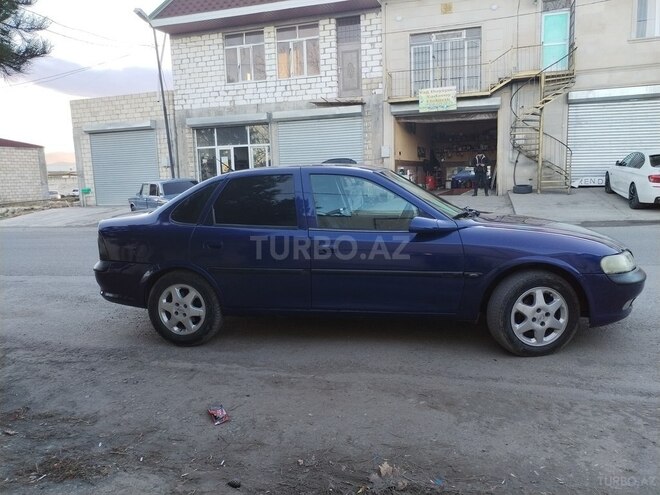 Opel Vectra 1997, 307,179 km - 2.0 l - Qazax