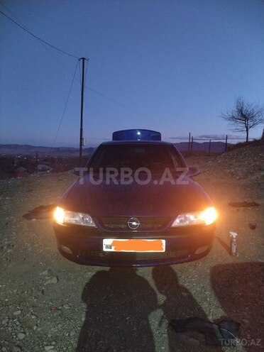 Opel Vectra 1997, 307,179 km - 2.0 l - Qazax