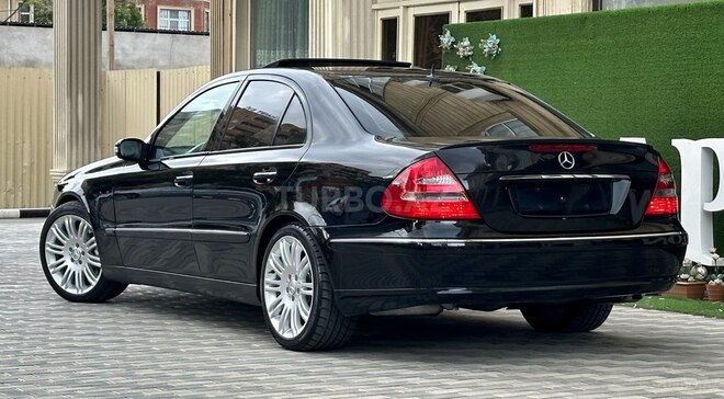 Mercedes E 240 2002, 338,000 km - 2.6 l - Bakı