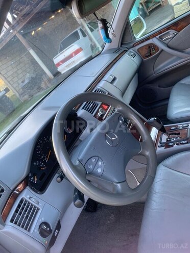 Mercedes E 320 2001, 260,000 km - 3.2 l - Bakı