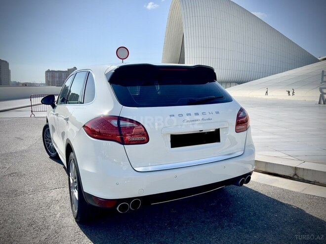 Porsche Cayenne Turbo 2010, 124,000 km - 4.8 l - Bakı