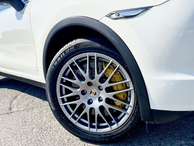 Porsche Cayenne Turbo 2010, 124,000 km - 4.8 l - Bakı