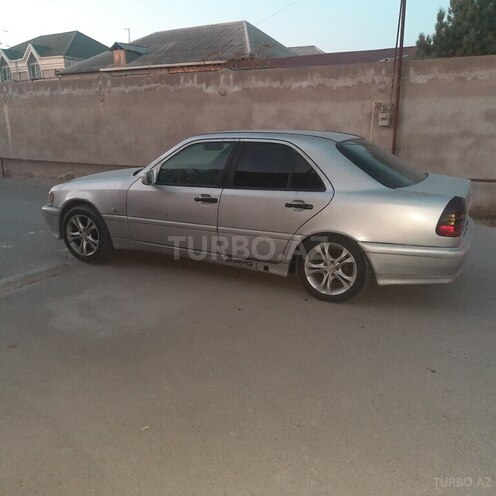 Mercedes C 180 1995, 352,529 km - 1.8 л - Bakı