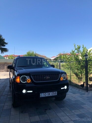 Ford Explorer 2005, 290,000 km - 4.0 л - Yevlax