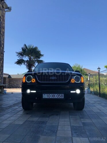 Ford Explorer 2005, 290,000 km - 4.0 л - Yevlax