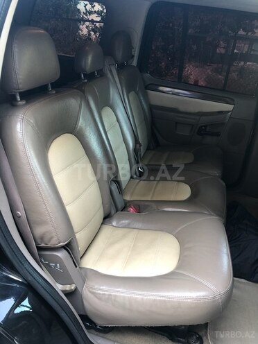Ford Explorer 2005, 290,000 km - 4.0 л - Yevlax